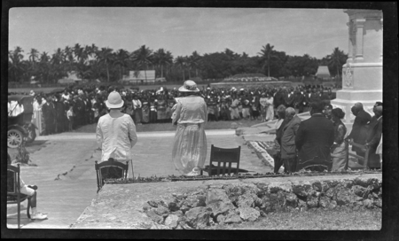 Funeral in royal cemetery, Tongatapu
