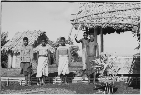 Atitau, Wanuma Census Division: men by government or mission buildings