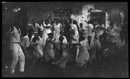 Cook Islanders dancing