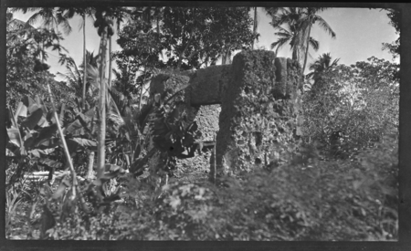 Side view of Ha&#39;amonga &#39;a-Maui, prehistoric stone structure