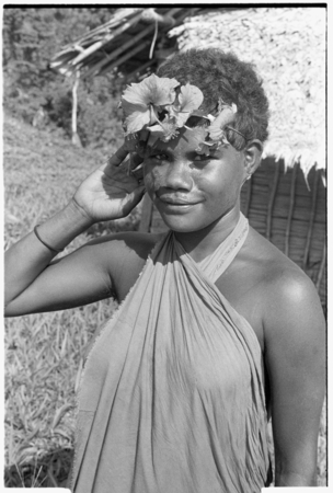 Alegeni, Taaboo&#39;s wife, with hibiscus in hair.