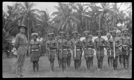 Papua New Guinea police and European officer