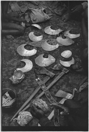 Ritual exchange, Tsembaga: shells, shell valuables, steel axes, woven armbands