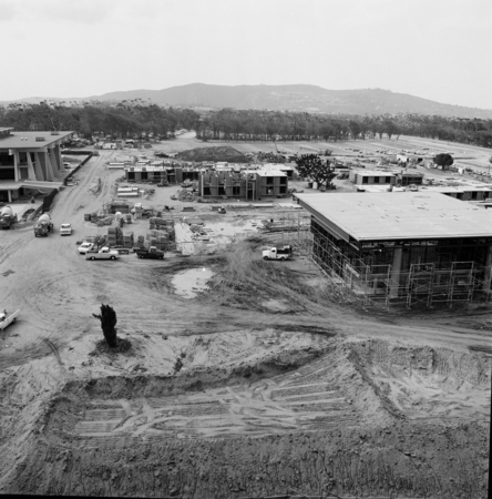 Revelle College construction, UC San Diego