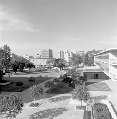 Revelle Plaza, UC San Diego