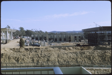 Revelle Commons and Residential Halls