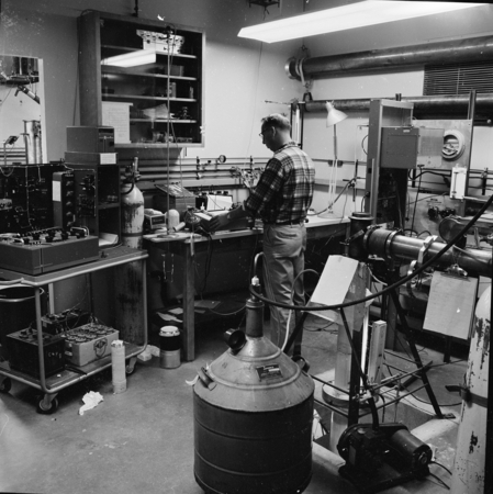 Physics Laboratory, UC San Diego