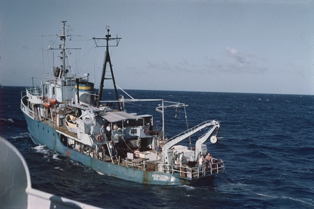 Research ship R/V Horizon at sea. Built for the Navy in 1944 as ATA 180, given to the Scripps Institution of Oceanography ...