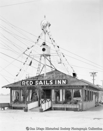 Seafood restaurant Red Sails Inn on Shelter Island