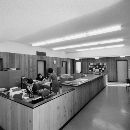 University Extension downstairs office interior, UC San Diego