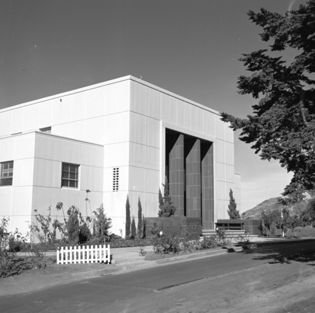 View of Scripps Institution of Oceanography [Aquarium] La Jolla, California