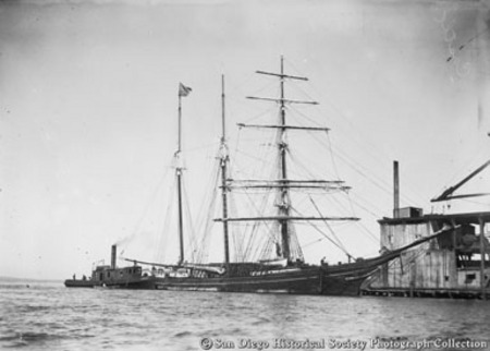 Sailing ship S.N. Castle and tugboat at Santa Fe Wharf
