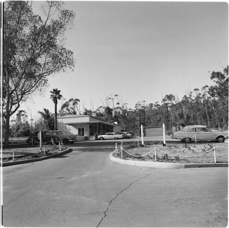Camp Matthews, Recreation Center, (entrance), Building No.492