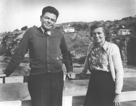 Carl Hubbs and Laura Hubbs on Scripps pier
