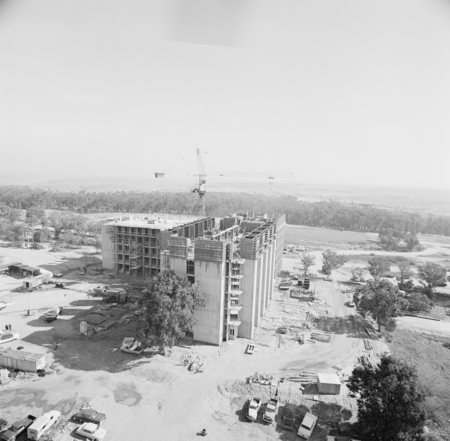 Aerial view of construction of Basic Sciences Building, UC San Diego