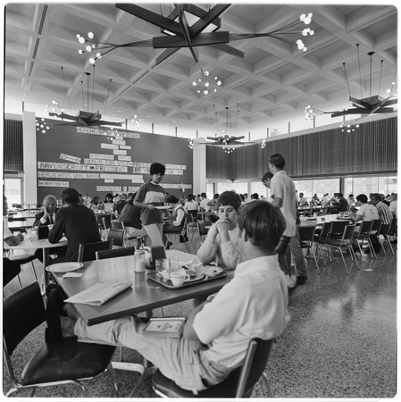 Revelle College Commons cafeteria