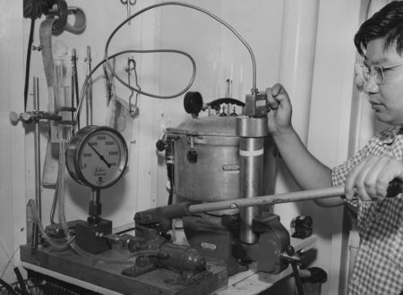 Dick Morita pumping pressure chamber Barophitic bacteria studies