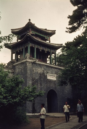 Late-Imperial Gate