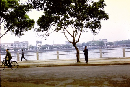 Guangzhou, riverfront scene