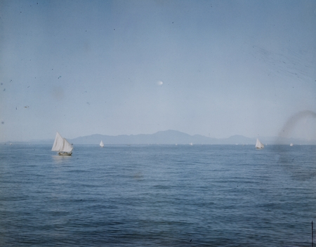 Fishing vessels near northwest Sta. (#1), South China Sea