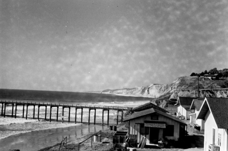 Scripps Institution of Oceanography waterfront cottages and pier