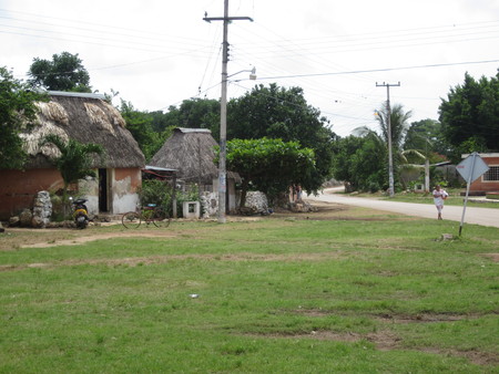 Tixcuytun Road and Houses