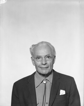 Victor Vacquier portrait