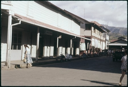 Papeete: street scene in commercial district