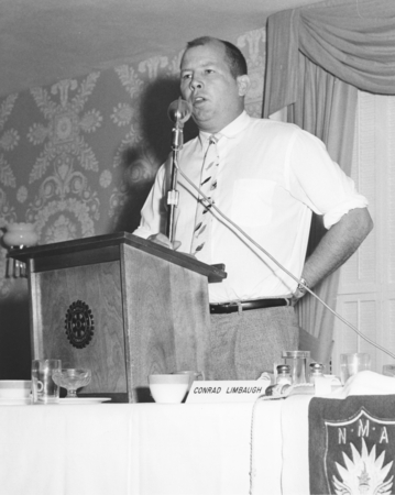Conrad Limbaugh, speaking at Solar Management Club
