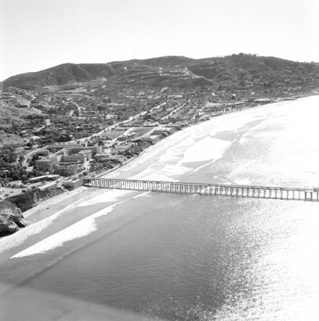 Aerial view of Scripps Institution of Oceanography, La Jolla Shores, and Mount Soledad