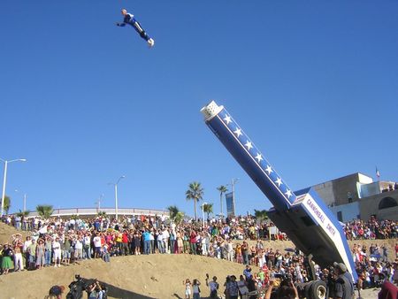 One Flew Over the Void (Bala perdida): human cannonball David Smith ascends from cannon and across border fence
