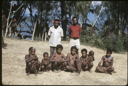 Group portrait, some members of KulakaeNgeyka clan, Kobunga subclan