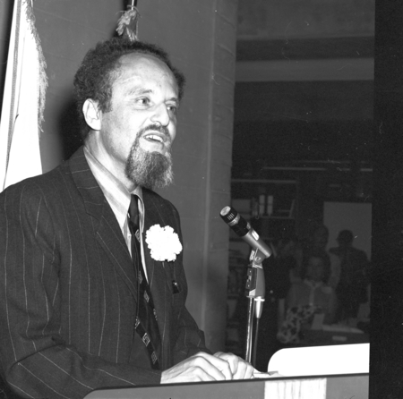 Gabriel Jackson (chairman, UCSD Academic Senate) at Library dedication, UC San Diego