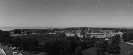 UC San Diego campus (wide angle)