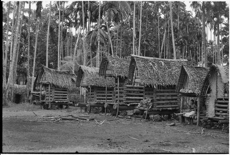 Yam houses, Omarakana