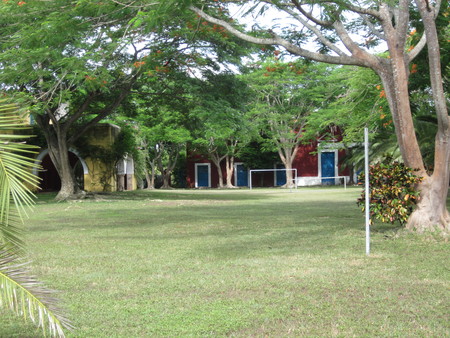 Hacienda Dzina house and grounds 04