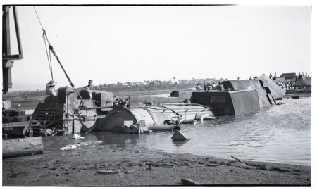 SD&amp;A locomotive 50 in flooded Sweetwater River, San Diego County