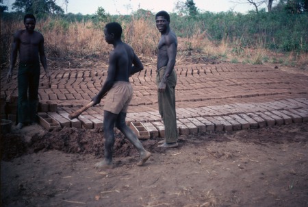 Making mud bricks at Kaputa