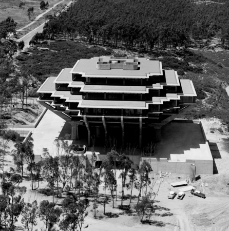 Aerial view of Geisel Library (looking south), UC San Diego