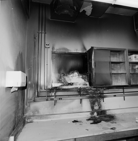 Laboratory fire in 2333 Bonner Hall, UC San Diego