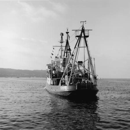 A view of the stern with A-frame of the Scripps Institution of Oceanography research vessel, R/V Horizon. September 15, 1960.