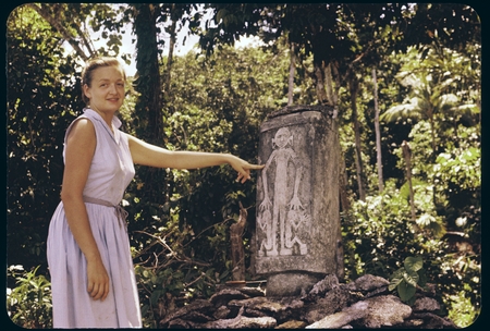 Anne Scheffler with dolo, burial urn