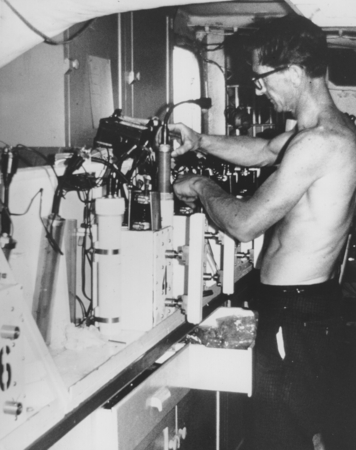 Argo, Rudolph H. Bieri bottle bench in outer lab, [wet lab on Argo]
