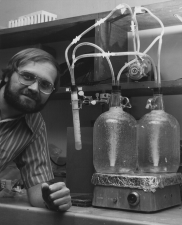 Mike Mottl from Woods Hole Oceanographic Institution, Massachusetts, with a chemistry experiment aboard the D/V Glomar Cha...