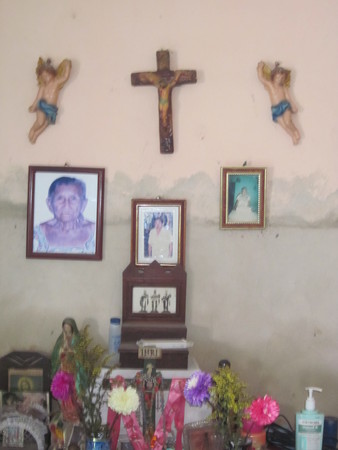 Altar in house of Teresita Méndez U.