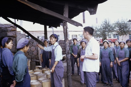 Terracotta factory workers (5 of 6)