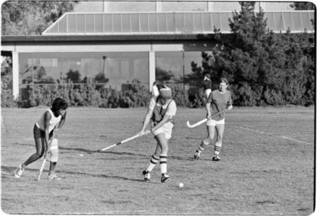 Women&#39;s field hockey at Muir Field