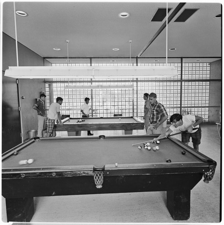Revelle College Commons game room