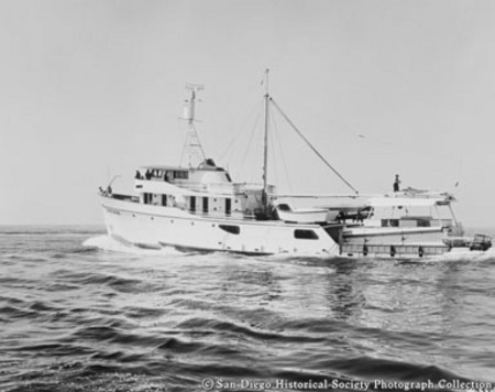 Tuna boat Dominator