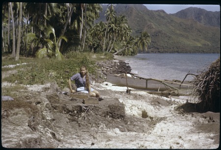 Archaeological excavation, French Polynesia: Ann Rappaport at Hauiti, Moorea